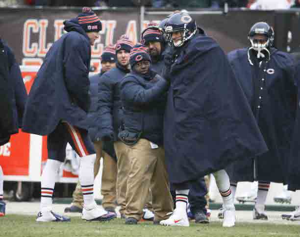 Bears director of equipment Tony Medlin honored by Calahan Foundation